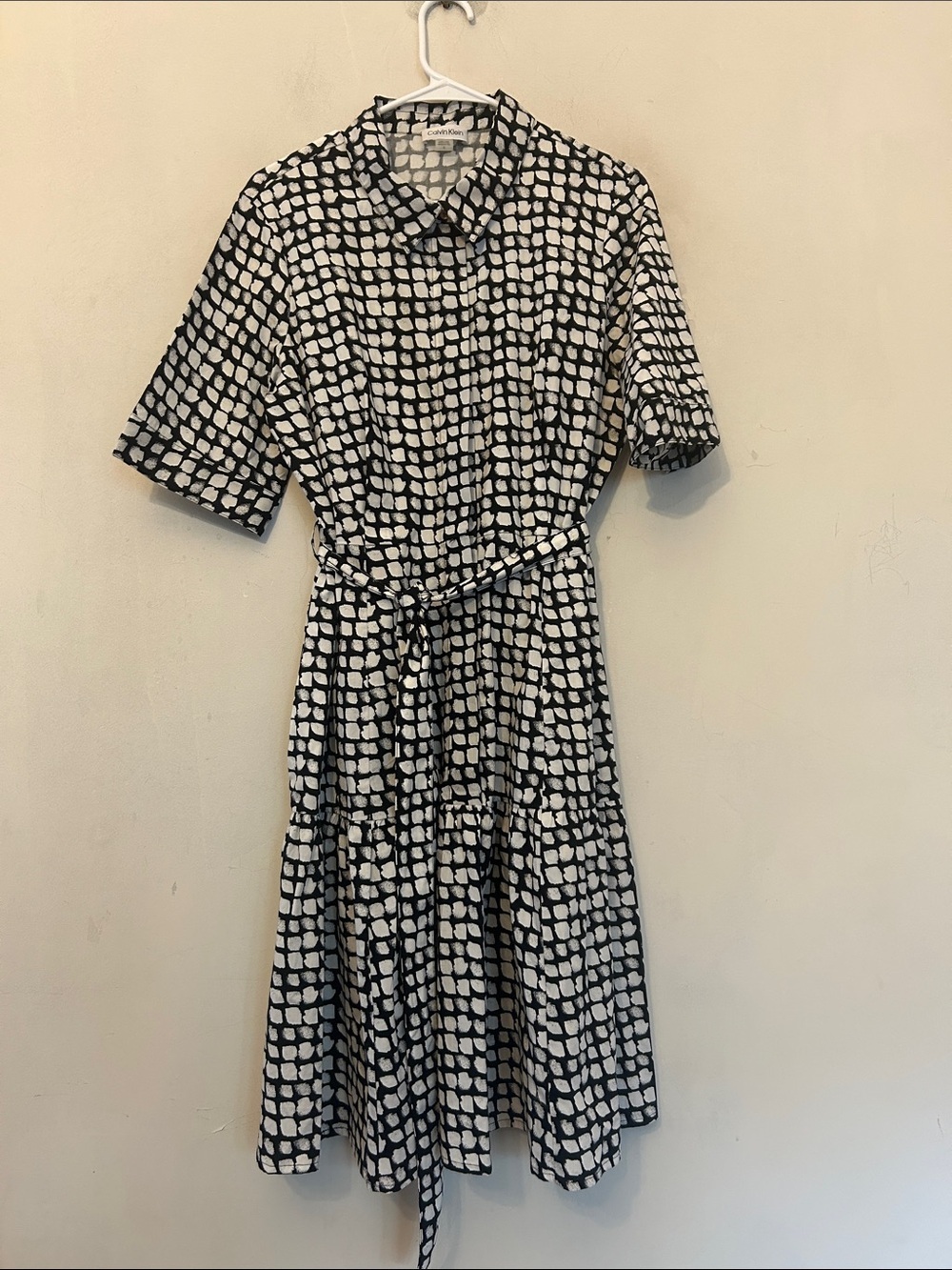 Calvin Klein Black and White short sleeve Shirtdress with Belt Size 12 EUC